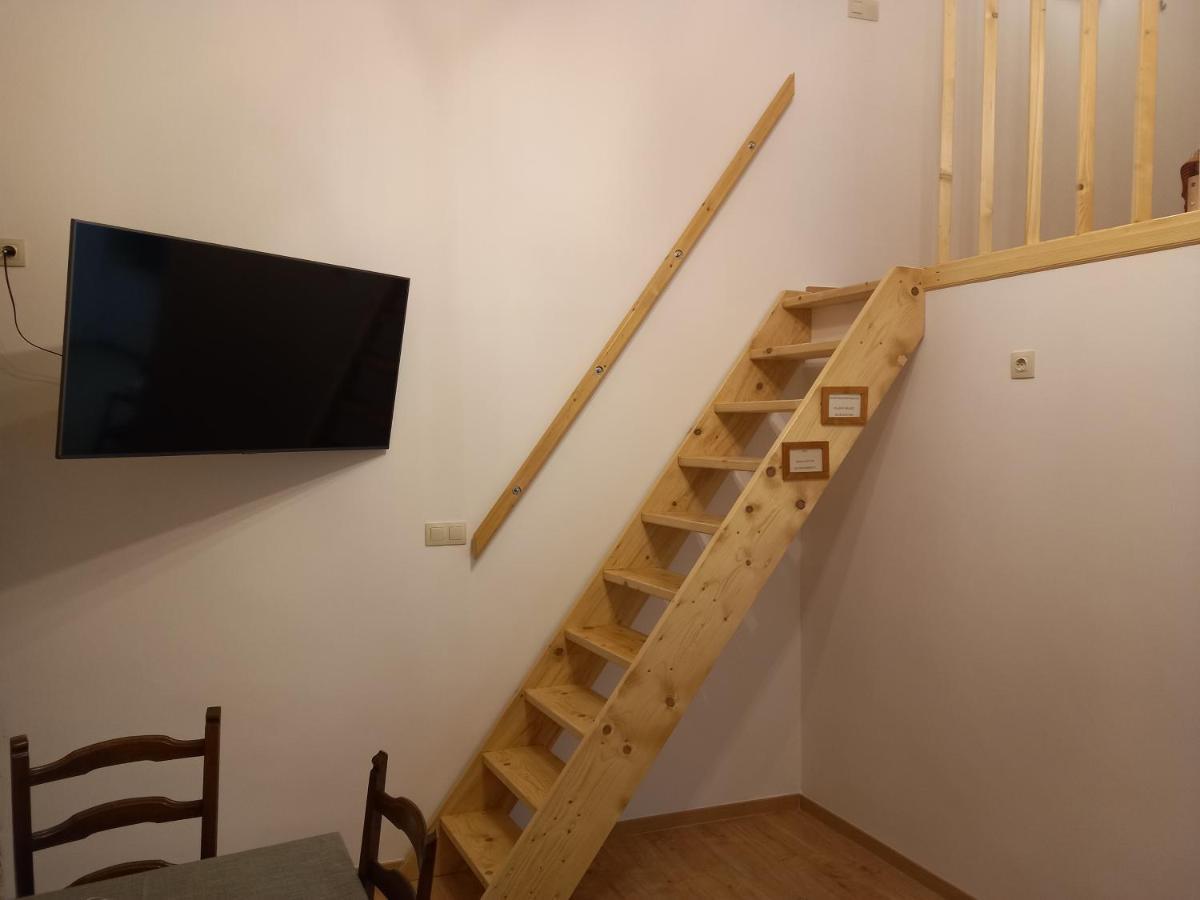 Budapest Apartman Buda Sziveben Ngoại thất bức ảnh